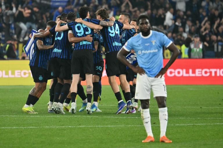 Les joueurs de l'Inter Milan après leur victoire 2 à 0 en finale de la Coupe d'Italie contre la Lazio Rome le 13 mai 2026 au Stade olympique de Rome
