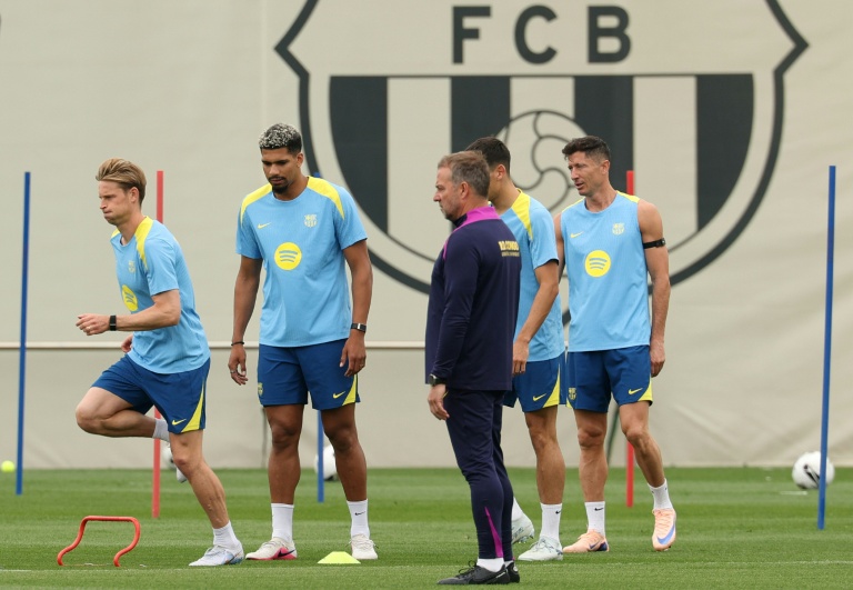 Les joueurs du FC Barcelone à l'entraînement à la veille du clasico contre le Real Madrid, le 9 mai 2026 au Camp Nou