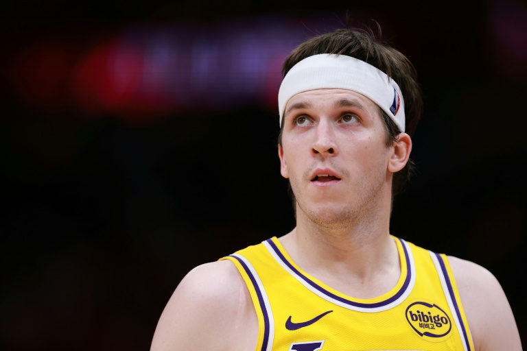 Austin Reaves, l'arrière des Lakers de Los Angeles, face aux Rockets de Houston lors du sixième match du premier tour des play-offs de la Conférence Ouest de la NBA, à Houston, le 1er mai 2026