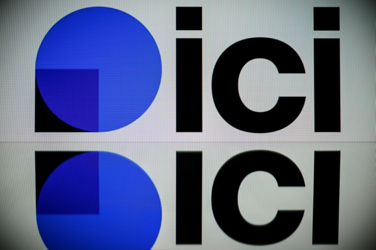 Le député propose aussi la fusion des stations de télé France 3 Régions et de radio ICI (ex-France Bleu)