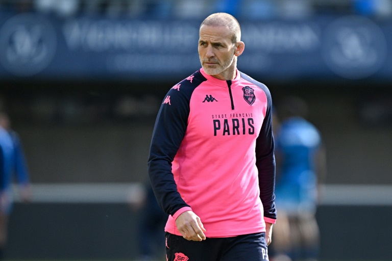 L'entraîneur anglais du Stade français Paul Gustard, à  Montpellier, le 31 janvier 2026
