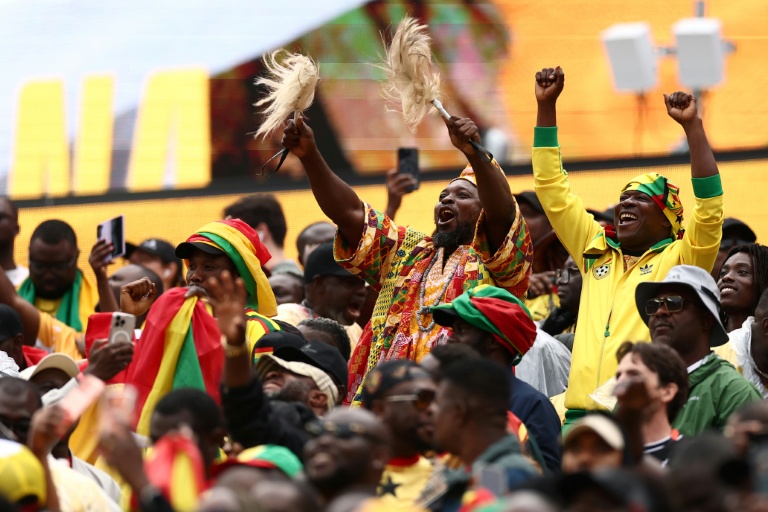 Des supporters du Ghana célèbrent le match nul contre l'Angleterre mardi en coupe du monde à Foxborough, aux Etats-Unis.