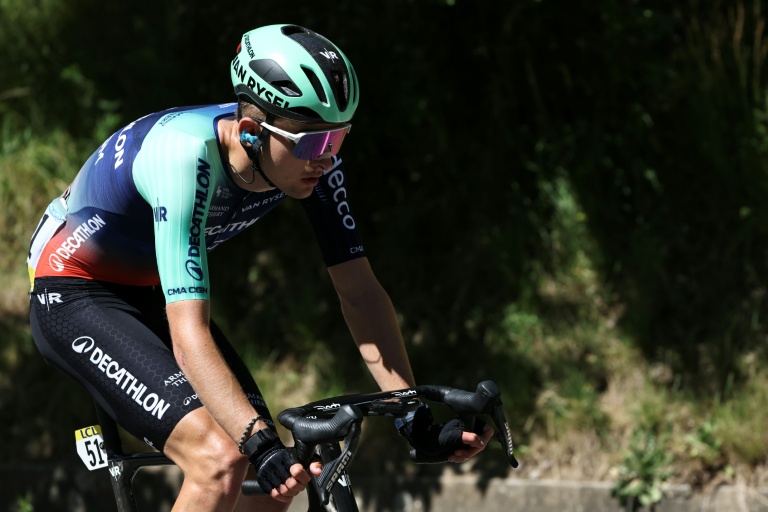 Paul Seixas durant la 6e étape du Tour  Auvergne-Rhone-Alpes, anciennement  Criterium du Dauphiné, le 12 juin 2026 entre Saint-Vulbas et Crest-Voland