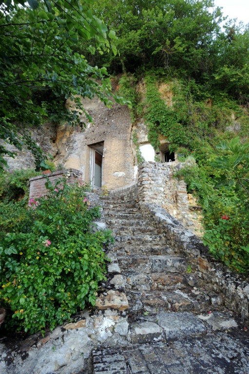 Une maison du village troglodyte de Troo, le 27 juillet 2012 dans le Loir-et-Cher