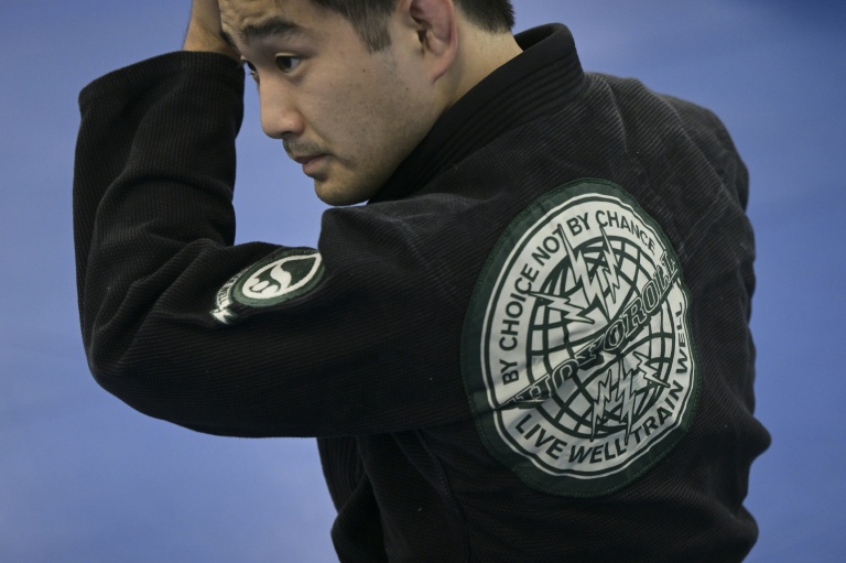 Josh Terao, lors d'un entraînement à  Fifty/50 Martial Arts Academy, le 2 juin 2026 à Falls Church, Virginie