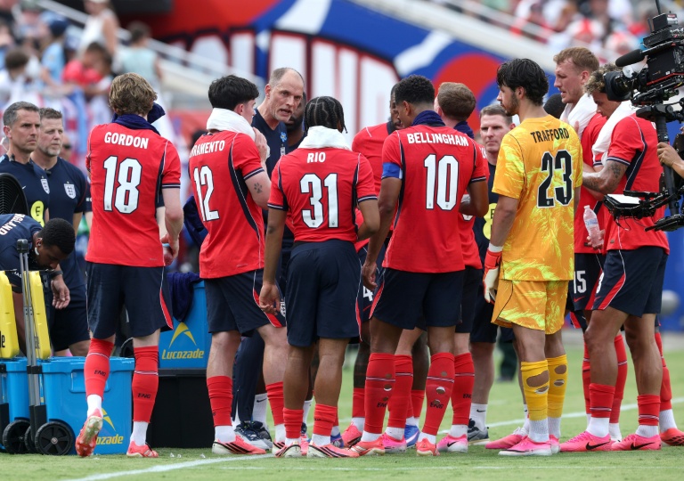 Les joueurs de la sélection anglaise s'acclimatent à la chaleur nord-américaine, lors du match amical de préparation entre l'Angleterre de la Nouvelle-Zélande, le 6 juin 2026 à Tampa (Floride)
