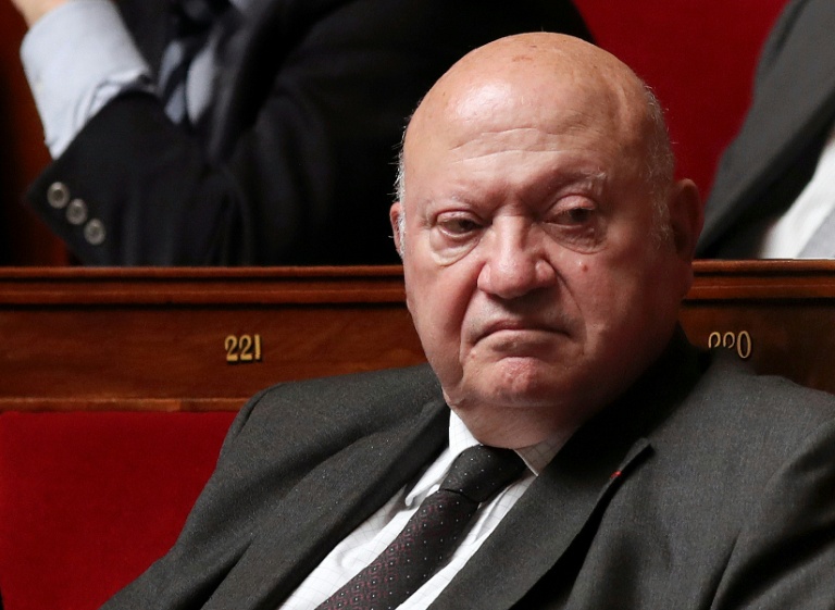 André Santini à l'Assemblée nationale à Paris le 8 juin 2016