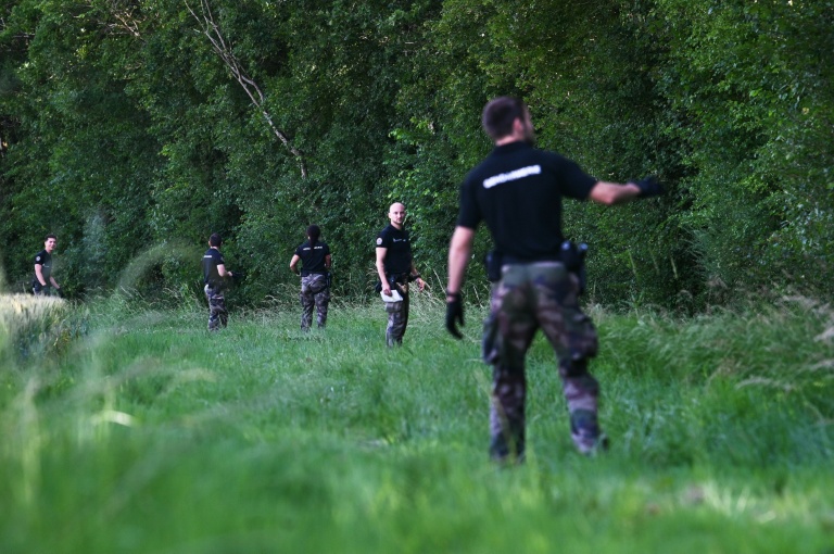 Des gendarmes recherchent Lyhanna à Fleurance (Gers), le 1er juin 2026