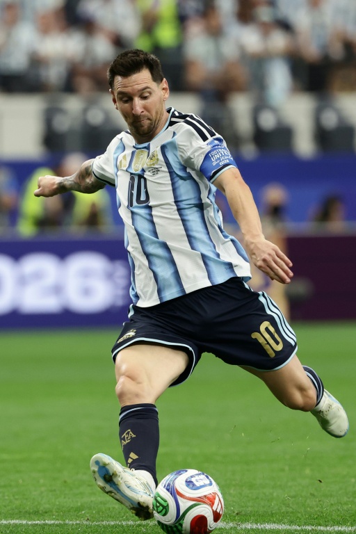Lionel Messi lors du match Argentine-Autriche en phase de goupes du Mondial, le 22 juin 2026 à Dallas
