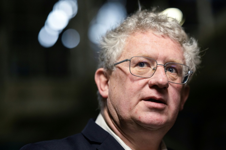 Jérôme Garnache-Creuillot, PDG d'Europlasma, lors d'une visite de la Fonderie de Bretagne, à Caudan, dans le Morbihan, en France, le 14 mai 2025