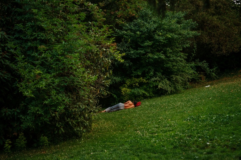 Dans le Parc des Buttes-Chaumont à Paris, le 26 juin 2026