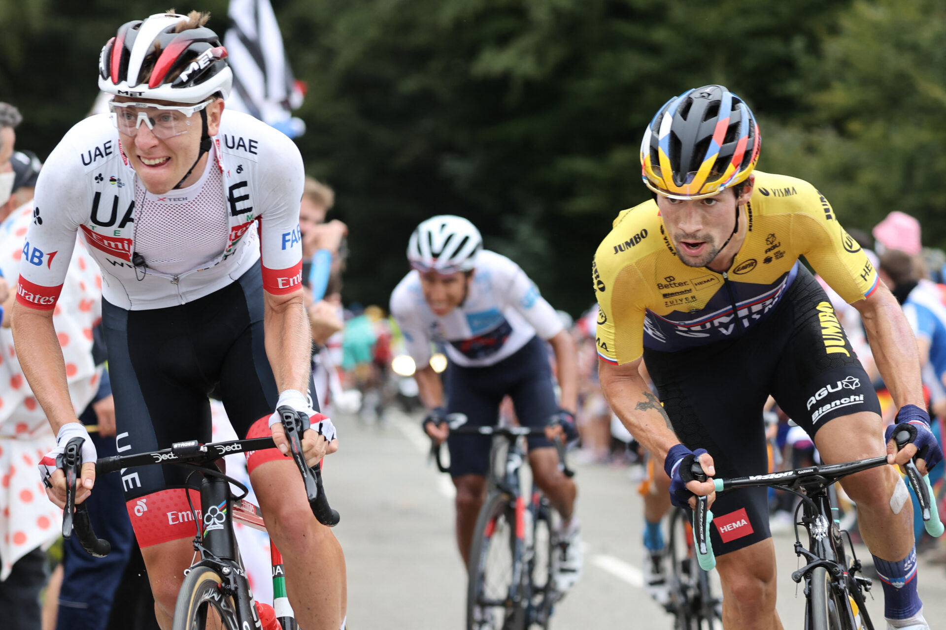 Tadej Pogacar face à Primoz Roglic lors du Tour de France 2020