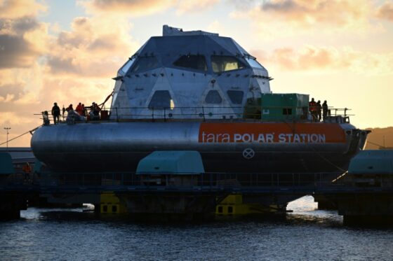 Tara Polar Station, une soucoupe en aluminium, prête pour son expédition au pôle Nord.