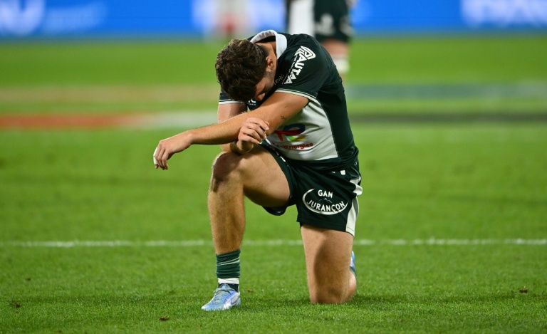 Fabien Brau-Boirie, le centre français de Pau, réagit après la défaite subie en fin de match lors de la rencontre de play-offs du Top 14 contre le Racing 92, à Pau, le 13 juin 2026