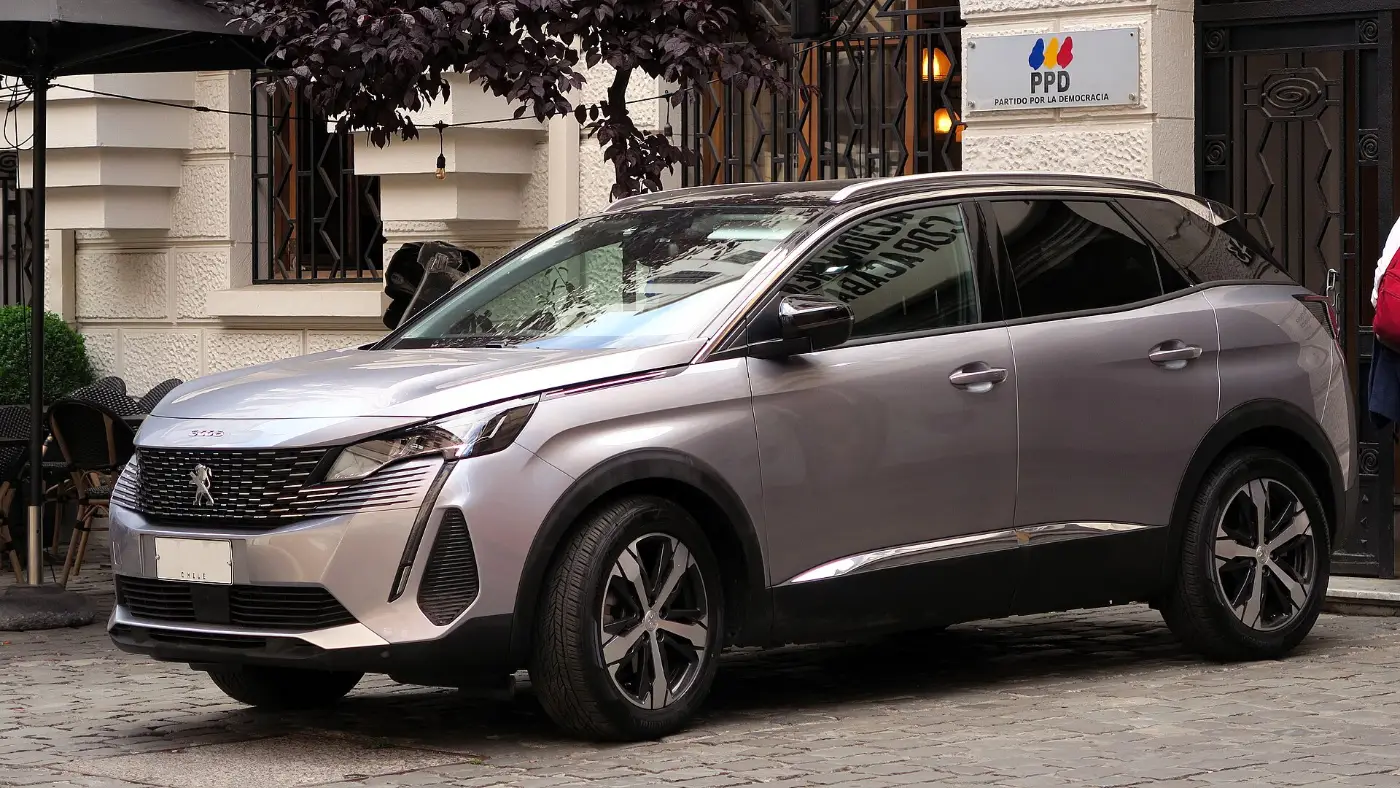 Peugeot 3008, SUV compact best-seller