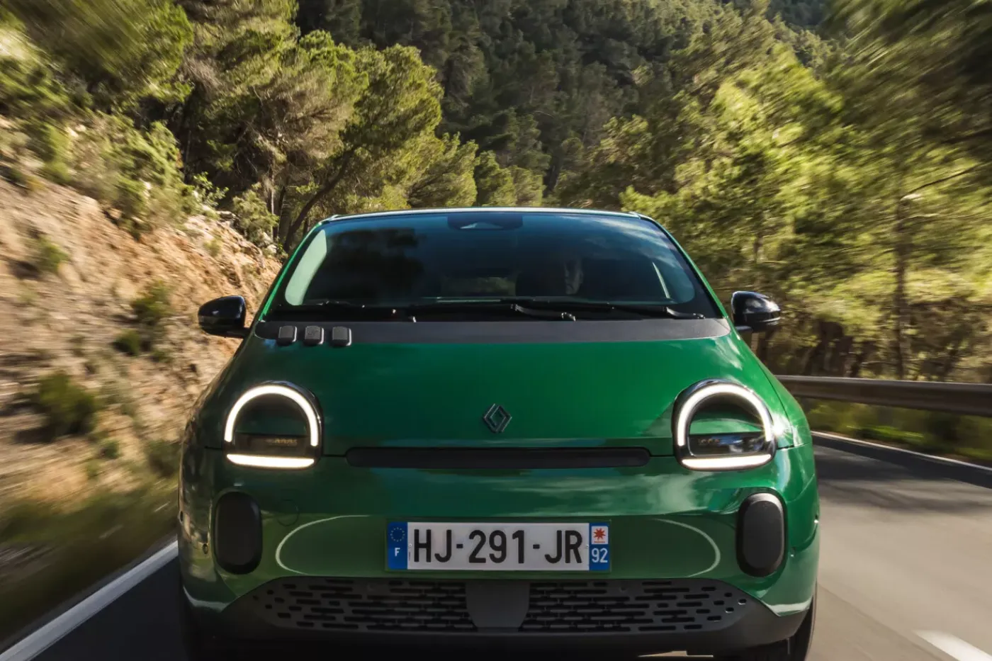 renault twingo électrique : face avant de la citadine E-Tech