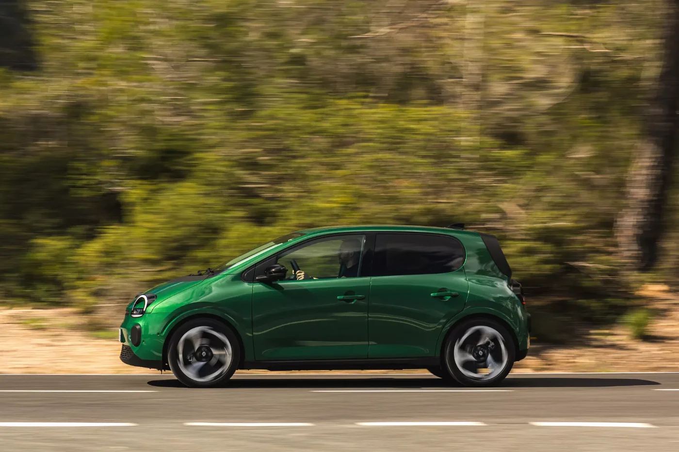 renault twingo électrique : profil de la citadine E-Tech