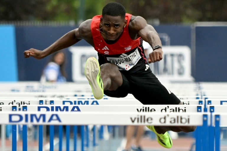 Just Kwaou-Mathey participe à l'épreuve du 110 m haies des Championnats de France d'athlétisme 2026, à Albi, le 25 juillet 2026