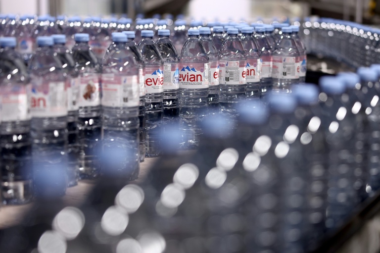 Photo d'archives de l'usine d'embouteillage d'Evian à Publier, en Haute-Savoie, le 16 décembre 2025