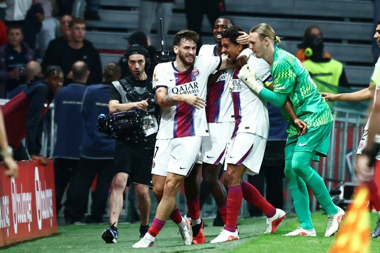 La joie des joueurs du PSG lors de leur égalisation contre Lille pour le compte de la deuxième journée de Ligue 1 (2-2) au stade Pierre-Mauroy (Villeneuve-d'Ascq) le 28 août 2026