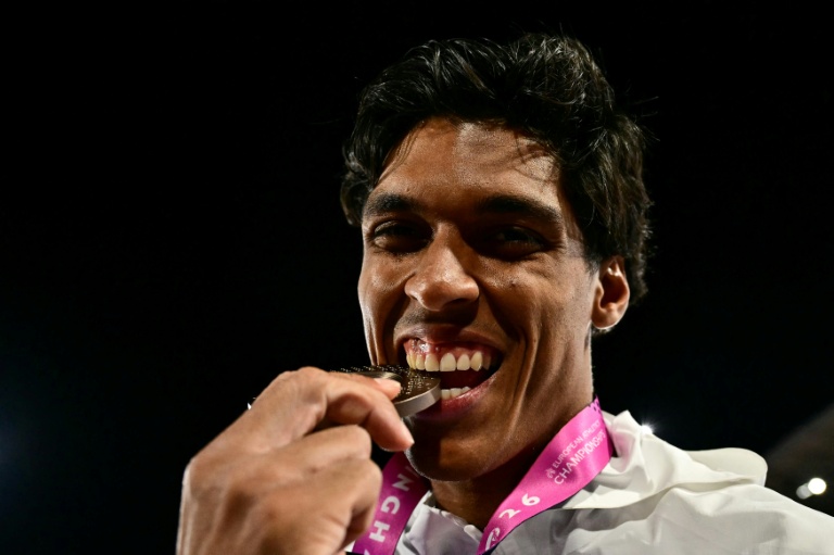 Le Français Baptiste Thiery médaillé de bronze à la perche lors des championnats d'Europe d'athlétisme, le 16 août 2026 à Birmingham