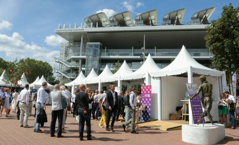 L'entrée de Roland-Garros où se déroule la REF 2026, à Paris le 26 août 2026