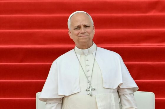 Visite de Léon XIV en France : un voyage aux dimensions politique et religieuse