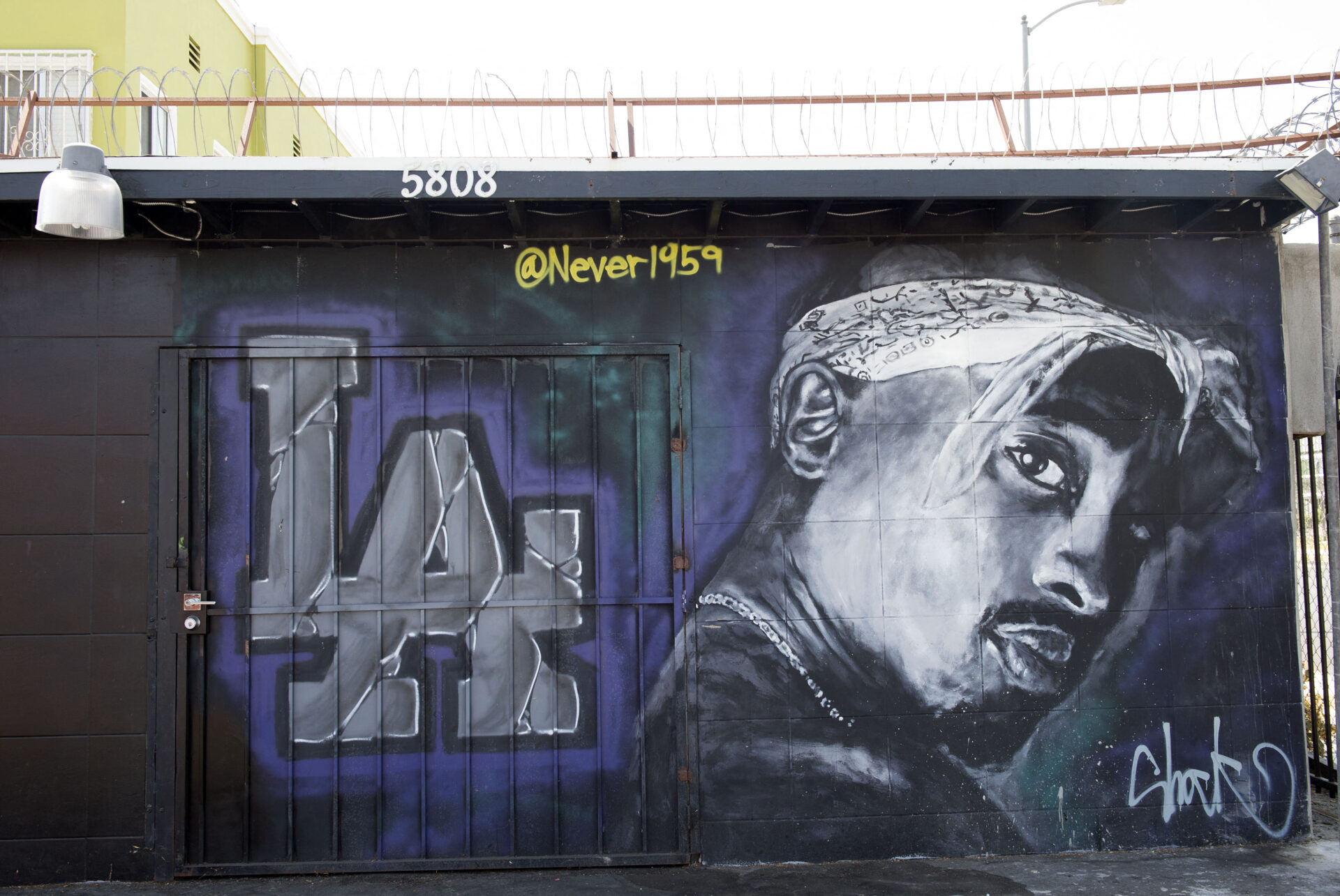 Même mort, Tupac continue d'influencer les rappeurs