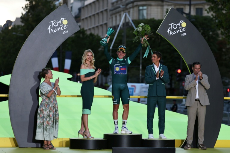 Le Danois Mads Pedersen a remporté le maillot vert du Tour de France le 26 juillet 2026 à Paris, et visera cette même tunique et des victoires d'étape lors de la 81e édition de la Vuelta