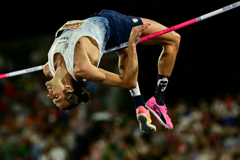 L'Italien Gianmarco Tamberi, en or, lors du saut en hauteur aux championnats d'Europe d'athlétisme à Birmingham (Angleterre) le 14 août 2026