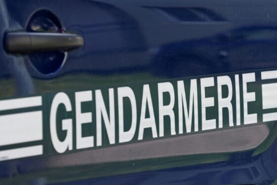 Gendarmerie à Lhoumois après l'incendie et découverte des corps