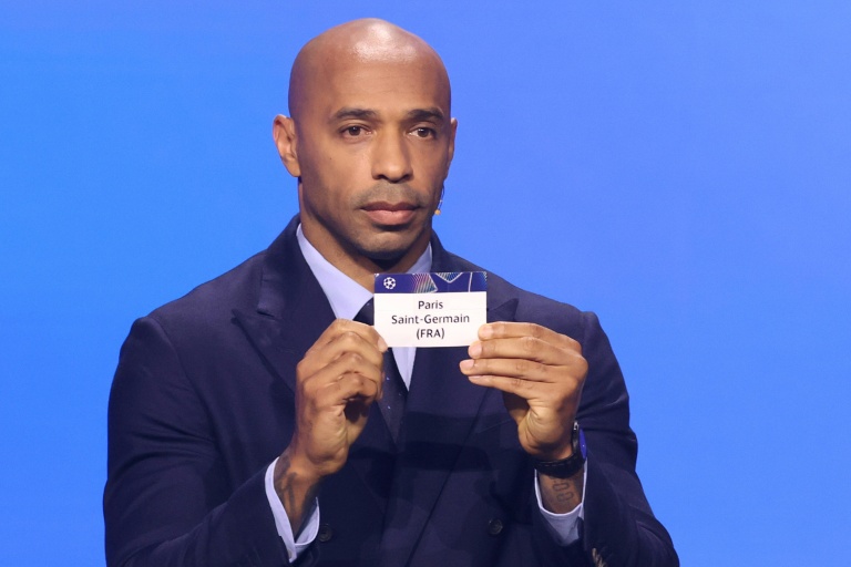 Tirage au sort de la Ligue des champions avec Thierry Henry présentant le Paris SG