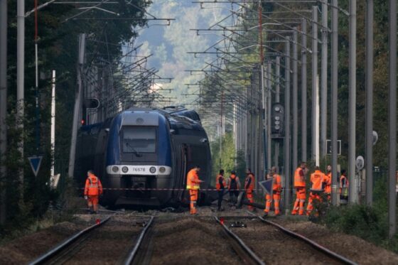 Accident de train à Rouen, enquête en cours sur le déraillement.