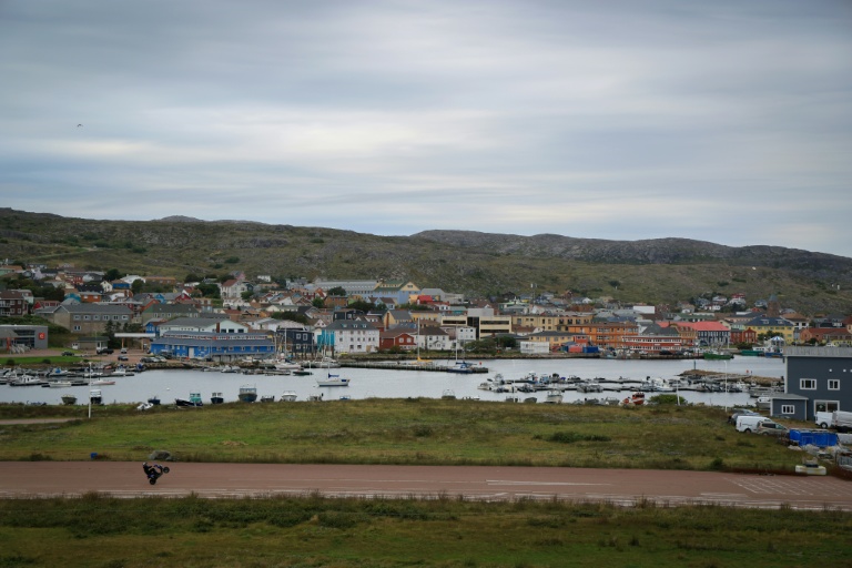Vue de la commune française de Saint-Pierre, chef-lieu de l'archipel de Saint-Pierre-et-Miquelon, le 18 septembre 2026