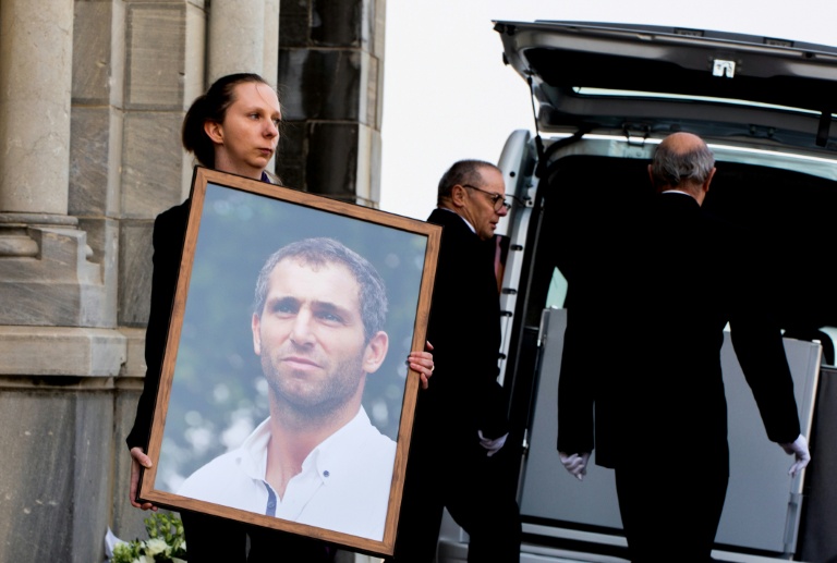 Un portrait du rugbyman argentin Federico Martín Aramburú lors de ses funérailles à Biarritz, le 26 mars 2022 dans les Pyrénées-Atlantiques