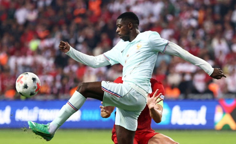 L'attaquant français Ousmane Dembélé à l'assaut du but de la Turquie au stade de Kocaeli à Izmit, le 25 septembre 2026