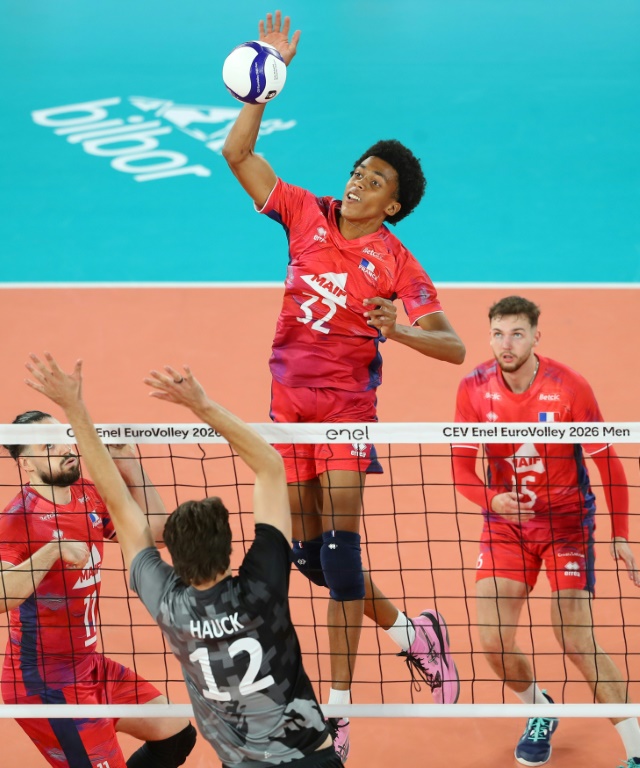 Daniel Iyegbekedo en action au filet contre la Suisse lors du match de la poule D de l'Euro le 10 septembre 2026 à Cluj-Napoca en Roumanie