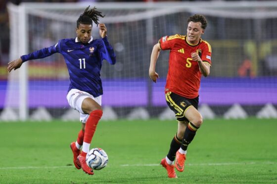 Michael Olise marque le but de la victoire pour l'équipe de France en Belgique.