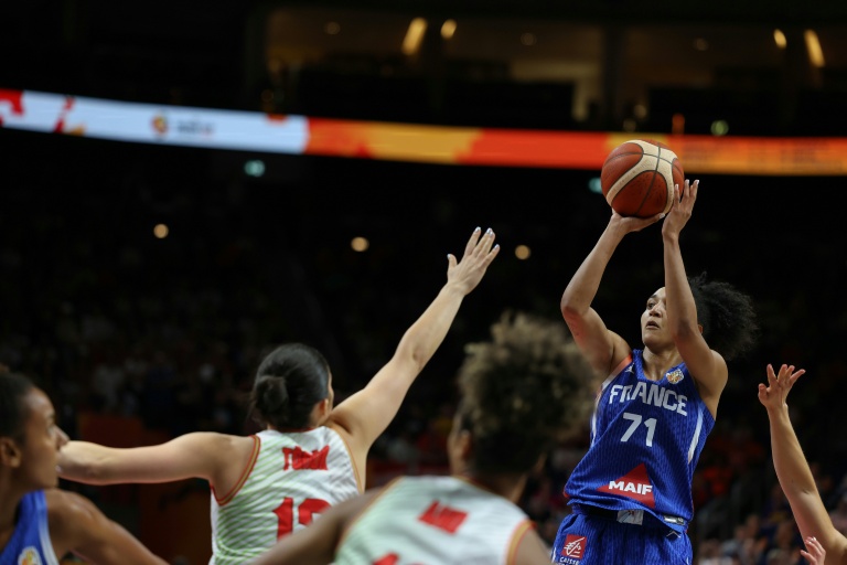 Leila Lacan avec les Bleues contre la Hongrie à Berlin, le 4 septembre 2026