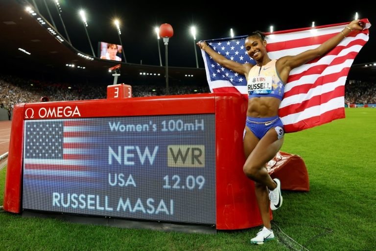 L'Américaine Masai Russell après avoir battu le record du monde du 100 m haies, le 27 août 2026 à Zurich