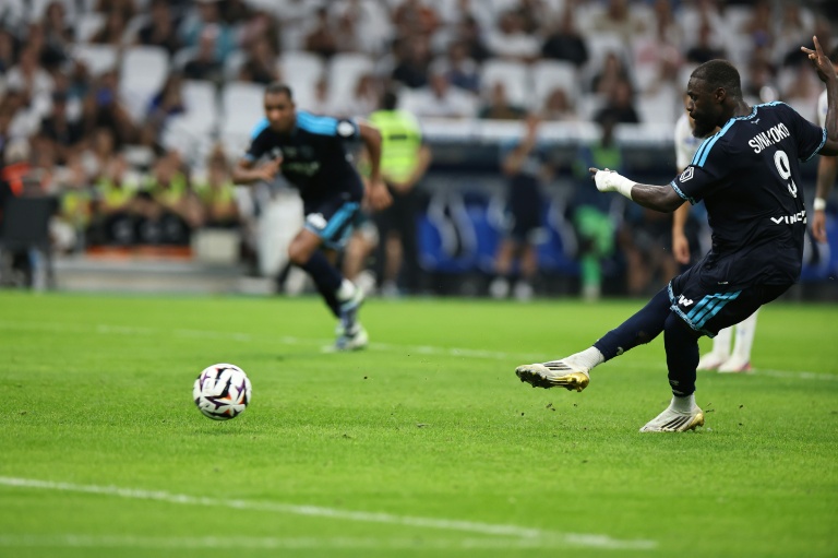 Lassine Sinayoko, principal artisan de la victoire du Paris FC à Marseille, inscrit son troisième but personnel au stade Vélodrome, le 6 septembre 2026