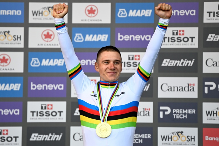 Remco Evenepoel après sa quatrième victoire dans le contre-la-montre individuel des Mondiaux, le 20 septembre 2026 à Montréal