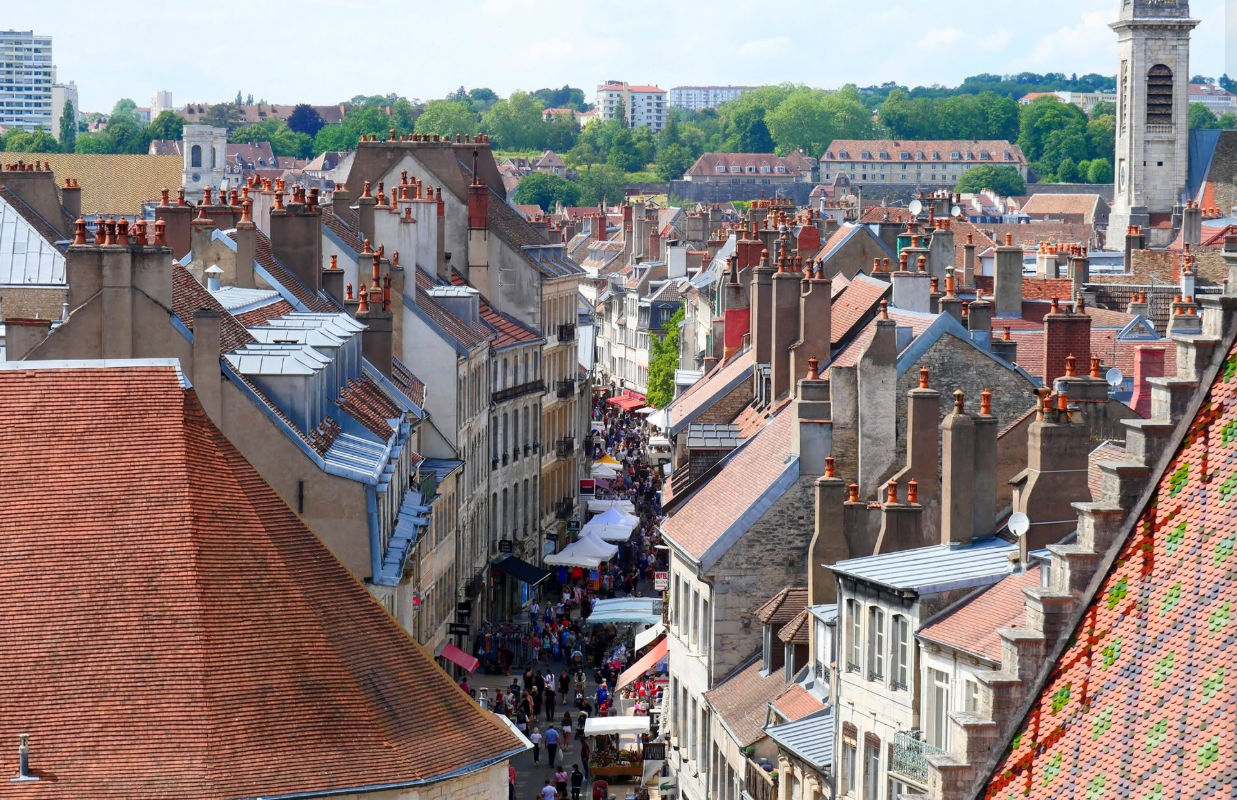 Stationnement gratuit en centre-ville : Besançon montre l'exemple