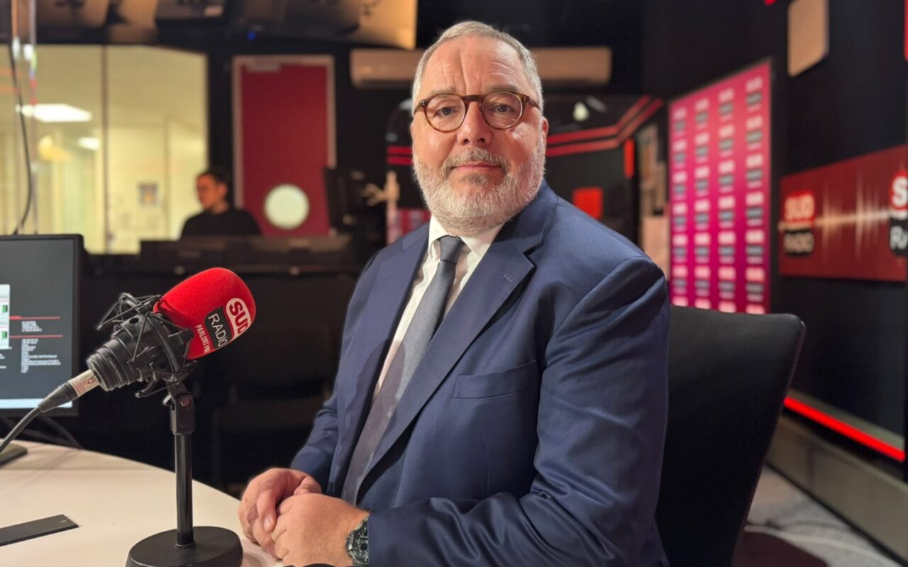 Rachid Temal (PS) : "C'est mieux d'avoir Hollande dans la campagne qu'à l'extérieur"