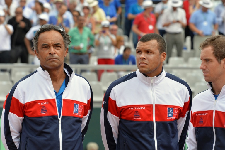 L'équipe de France de Coupe Davis (Yannick Noah, Jo-Wilfried Tsonga et Richard Gasquet) contre le Canada à Baie-Mahault, en Guadeloupe, le 4 mars 2016