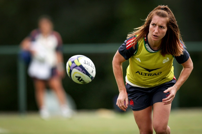 La demi de mêlée et capitaine du XV de France Pauline Bourdon Sansus lors d'un entraînement à Marcoussis, le 10 septembre 2026