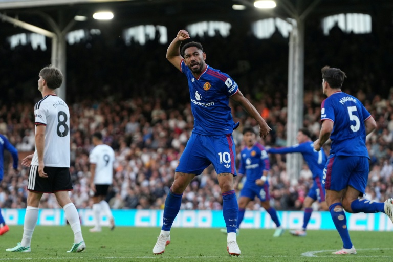 L'attaquant brésilien de Manchester United Matheus Cunha après avoir inscrit le but de l'égalisation contre Fulham, le 20 septembre 2026