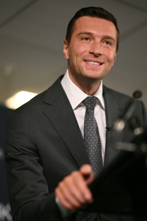 Jordan Bardella, président du Rassemblement national (RN), participe à une conférence de presse à Birmingham, dans le centre de l'Angleterre, le 4 septembre 2026