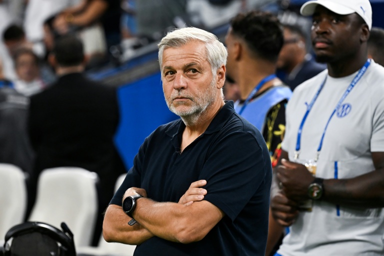 L'entraîneur marseillais Bruno Genesio, lors du match de Ligue 1 contre le PSG, au Vélodrome, le 20 septembre 2026