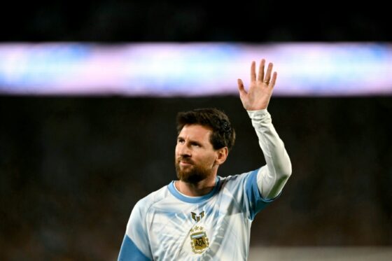 Lionel Messi fait ses adieux après son dernier match avec l'Argentine au stade Monumental de Buenos Aires
